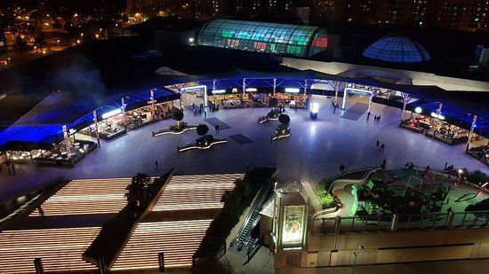 Einkaufszentrum Diagonal Mar